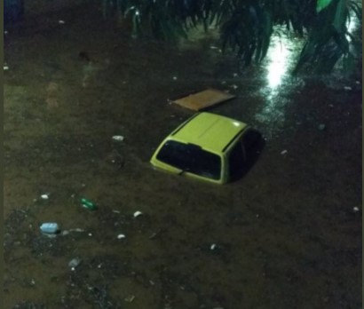 Fuertes lluvias en Caracas dejan afectación en Prado de María y San Agustín