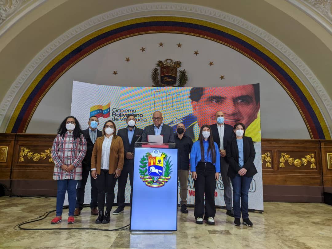 Delegación de Maduro suspende negociaciones con oposición en México ante extradición de Saab