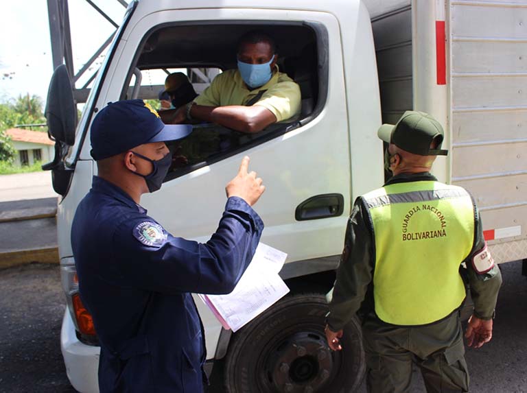 Restricciones y alcabalas en Caracas: ¿dónde obtener un salvoconducto para circular en semana radical?
