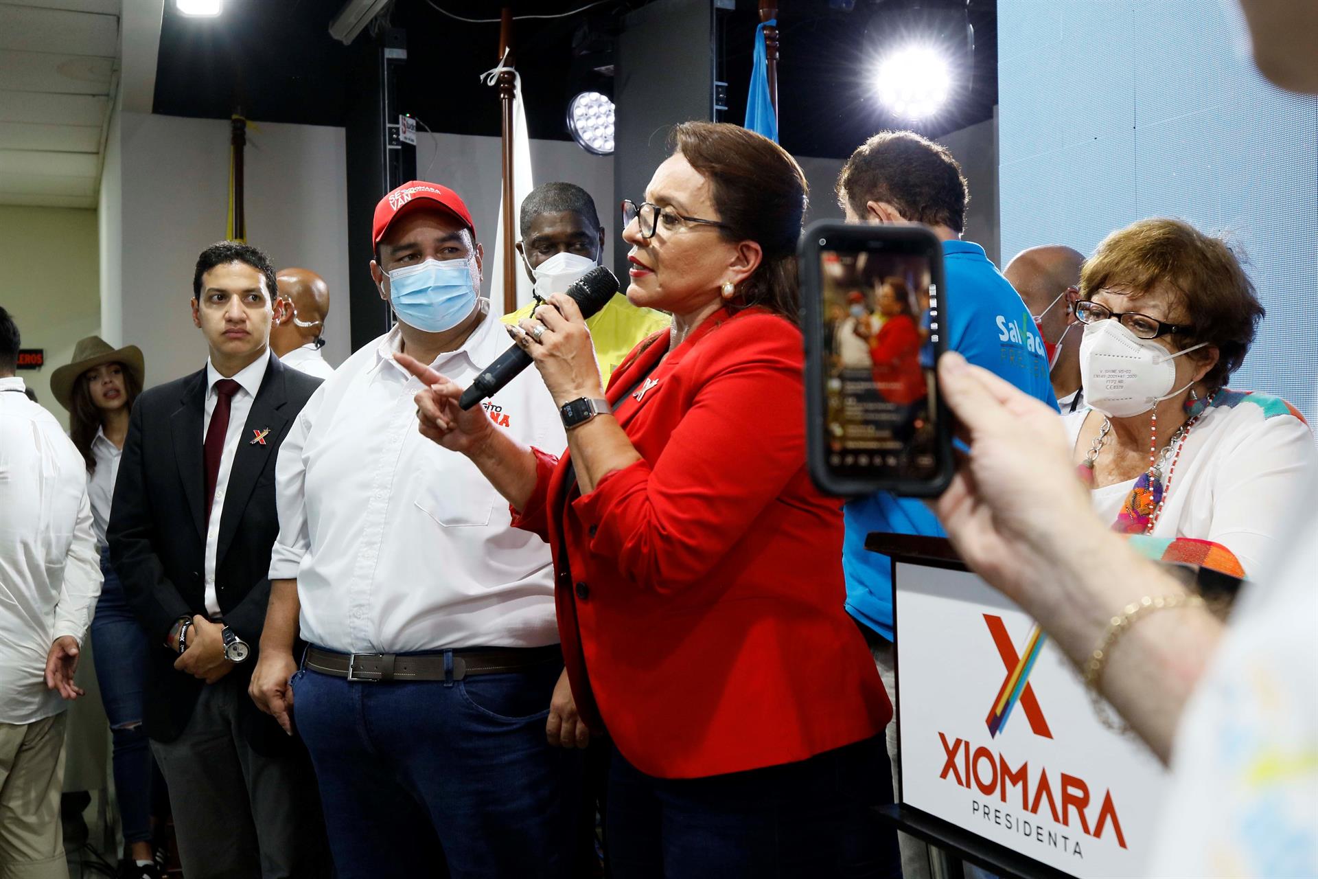 Opositora Xiomara Castro lidera resultados preliminares de comicios en Honduras
