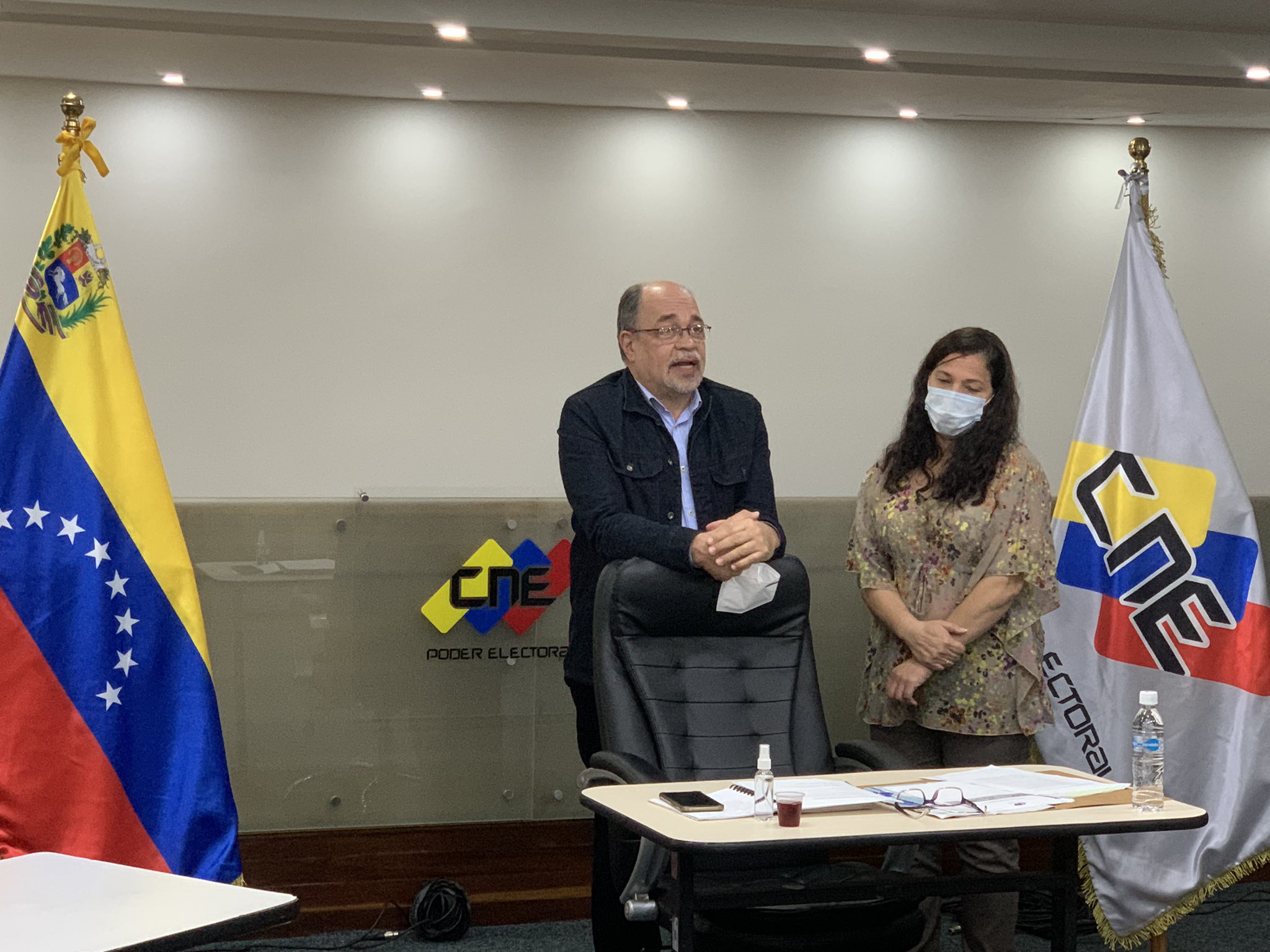 Calzadilla alerta sobre violaciones a normativa electoral en primeros días de campaña