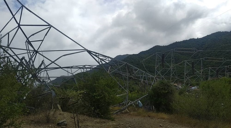 Colapsa torre de alta tensión en Nueva Esparta y deja un hombre fallecido