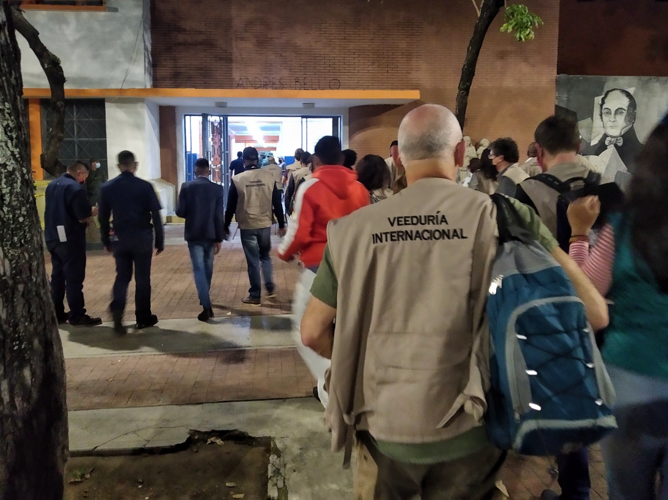Borrell ve mejoras en las elecciones venezolanas pero detecta aún carencias