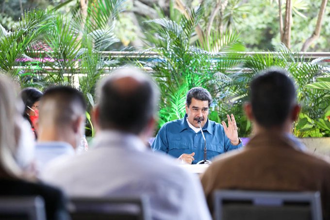 Maduro felicita a Daniel Ortega por una “jornada de paz” electoral