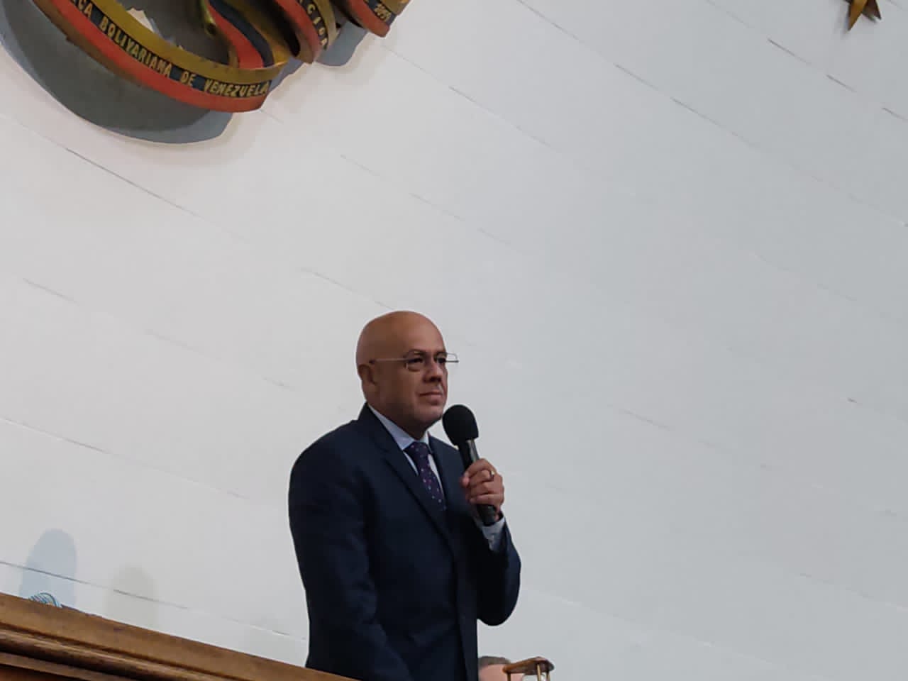 Rodríguez justifica inhabilitación de Superlano mientras Brito exige reconocer resultados en Barinas