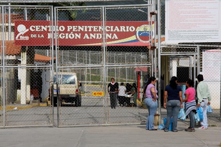 Reclusos de cárcel en Mérida se declaran en huelga de hambre, denuncian ONG