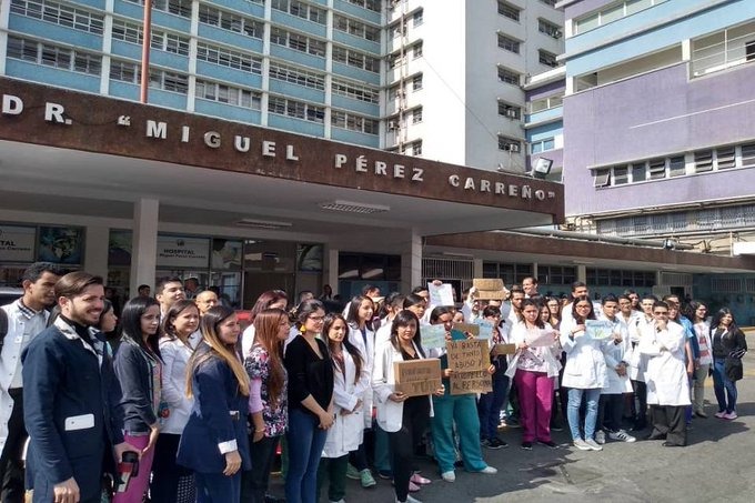 Reportan renuncia masiva de médicos de la terapia intensiva del Pérez Carreño 