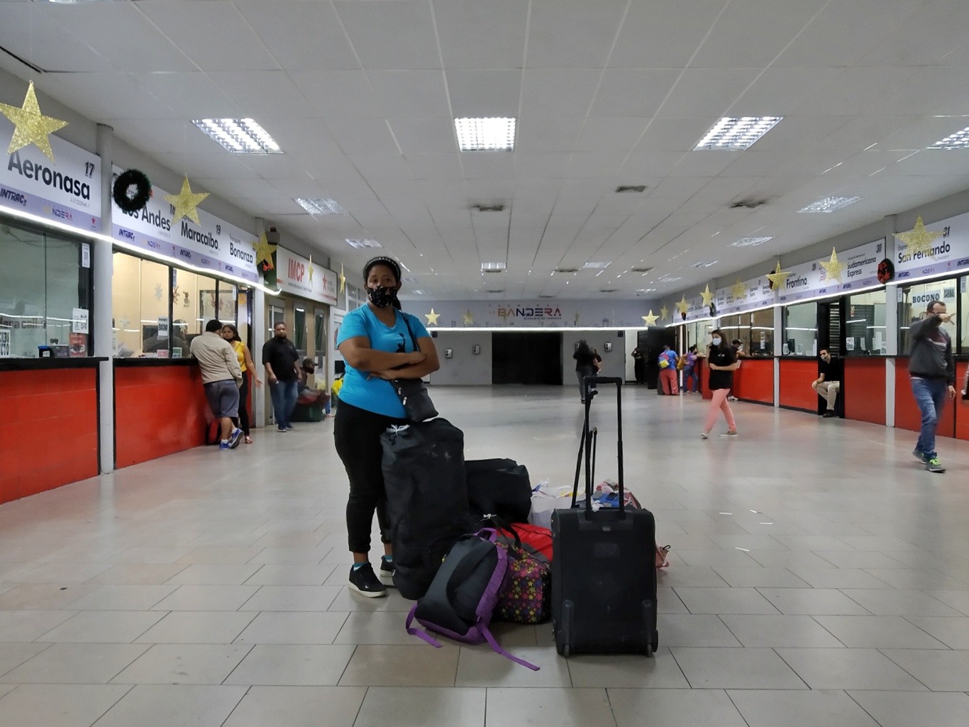 Muy poca afluencia de pasajeros muestran terminales terrestres este #23Dic