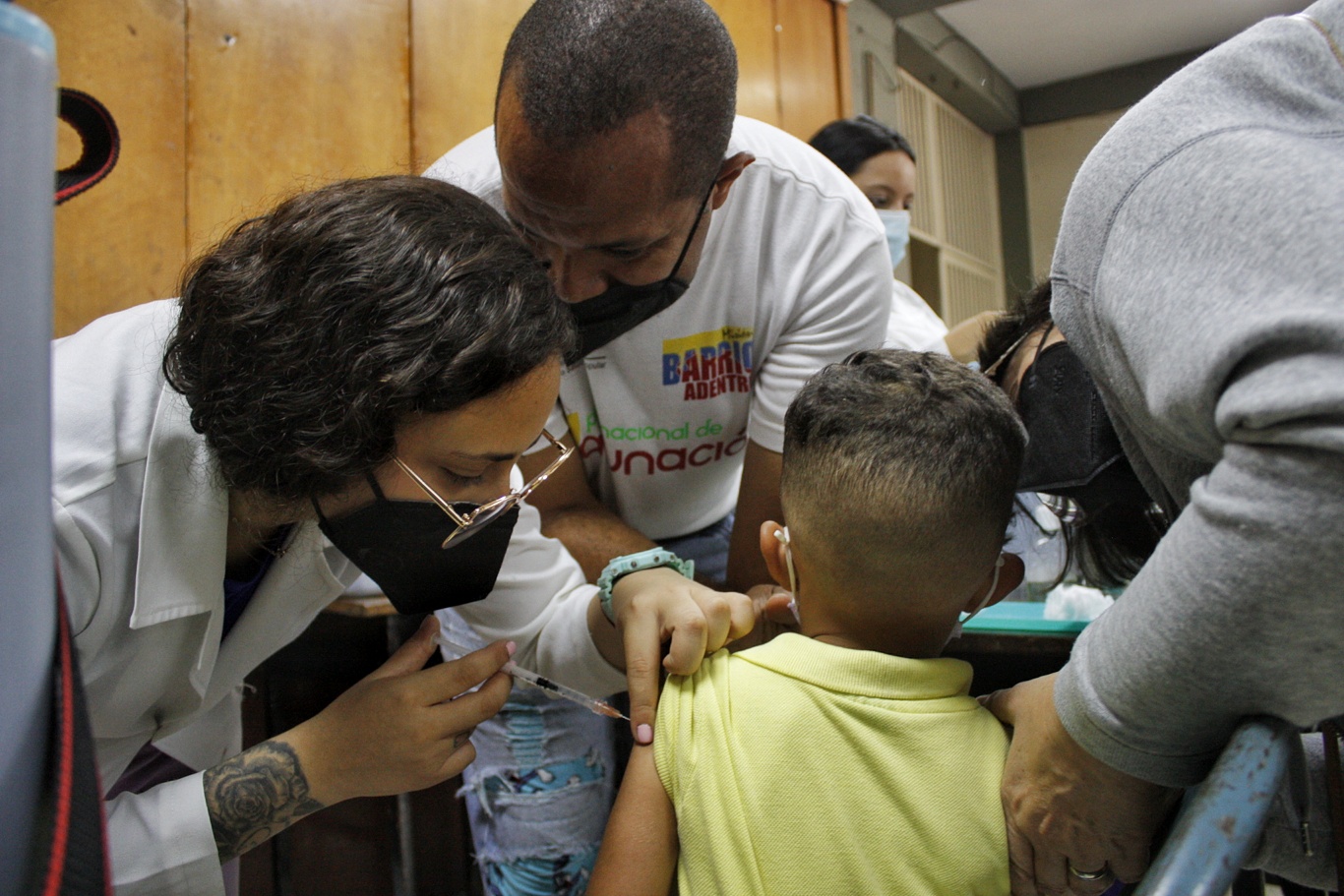 Sociedad de Pediatría apoya vacunación con Sinopharm y Sinovac en niños desde los 3 años | Coberturas de vacunación difteria
