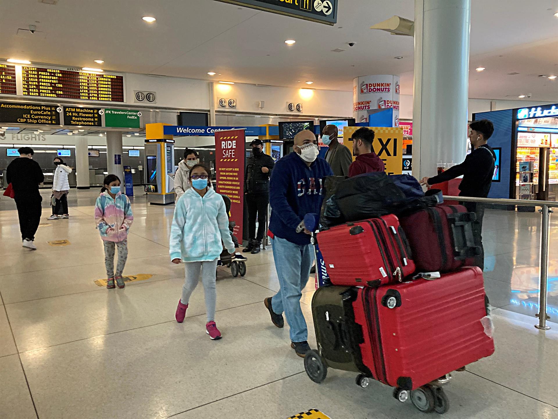 EEUU exigirá a los viajeros un test negativo de 24 horas antes de su vuelo