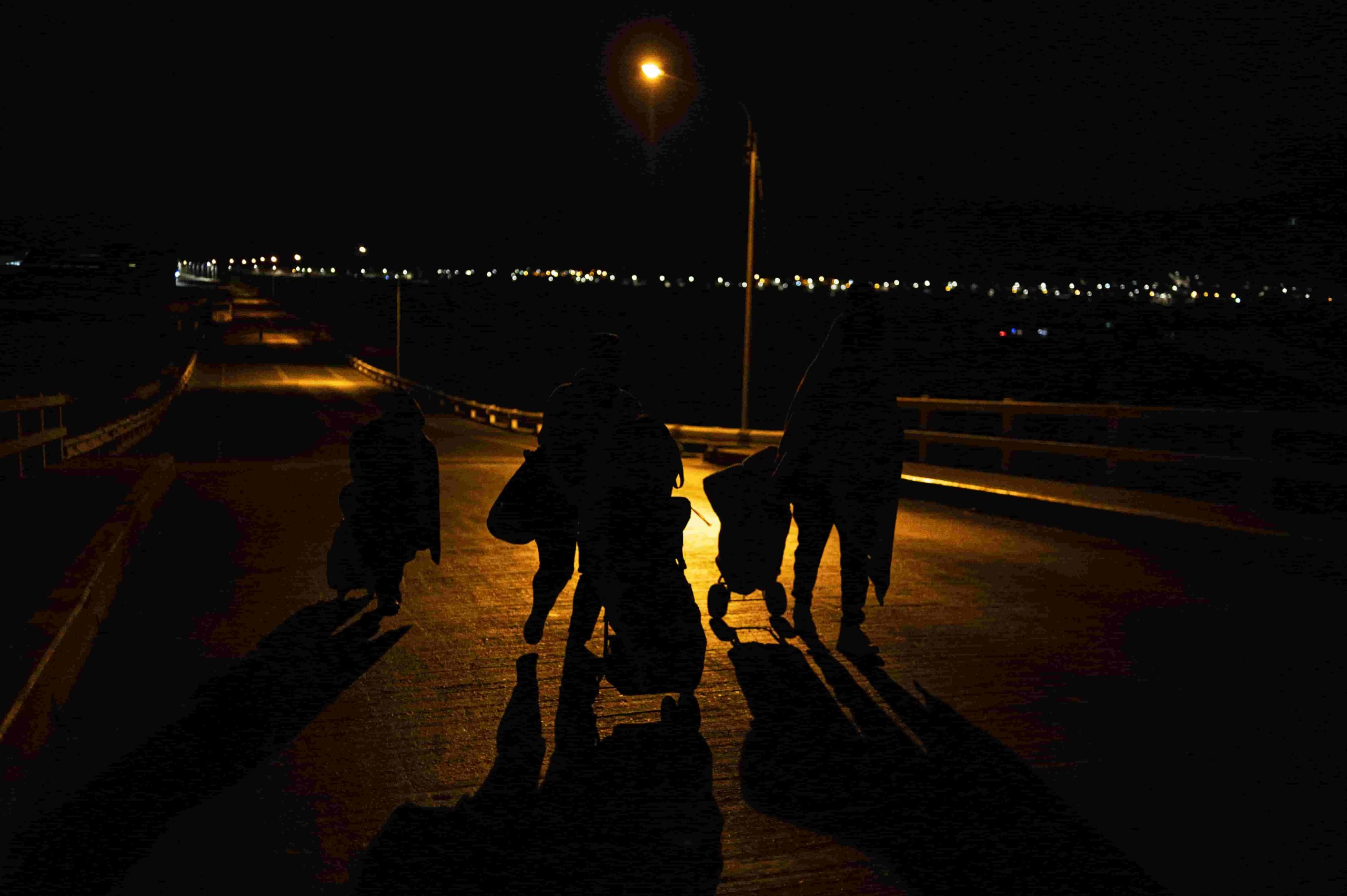 Vivir con discapacidad, perseguir la salud, esperar el refugio