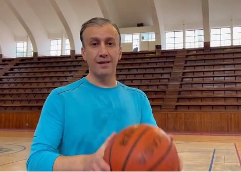 Ministro El Aissami dice que estuvo de reposo por una operación "impostergable"