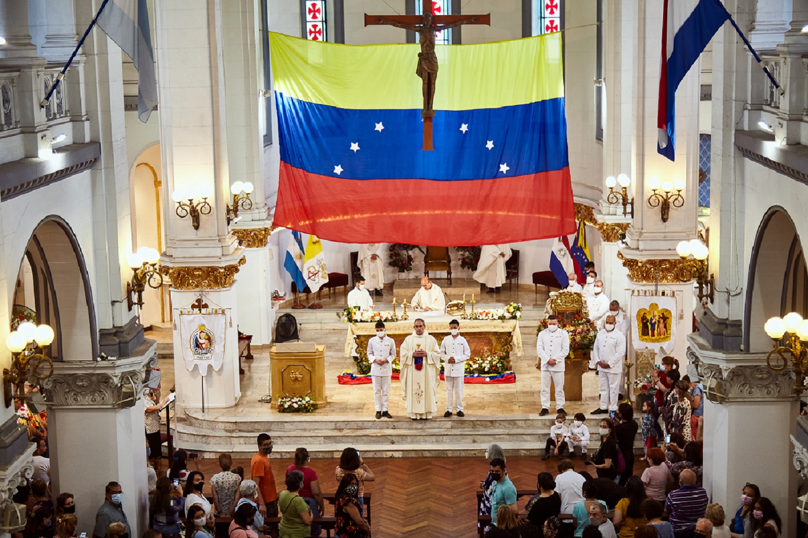 La Chinita, a 6.000 kilómetros de Maracaibo