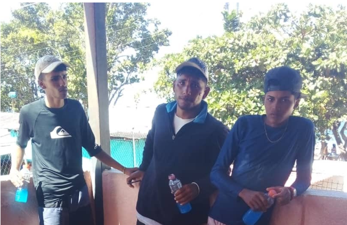 Los pescadores desaparecidos en La Guaira fueron rescatados en Choroní
