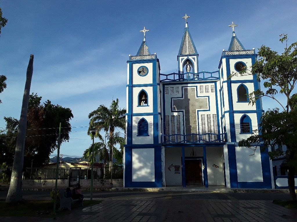 Náufragos dentro de Güiria