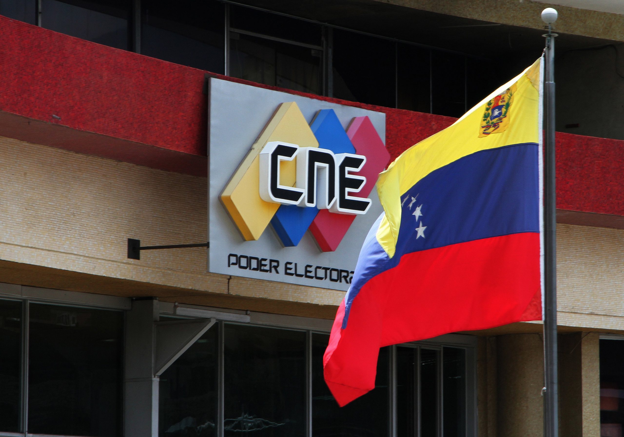 Asistencia técnica del CNE para las primarias: qué candidatos la avalan y cuáles no
