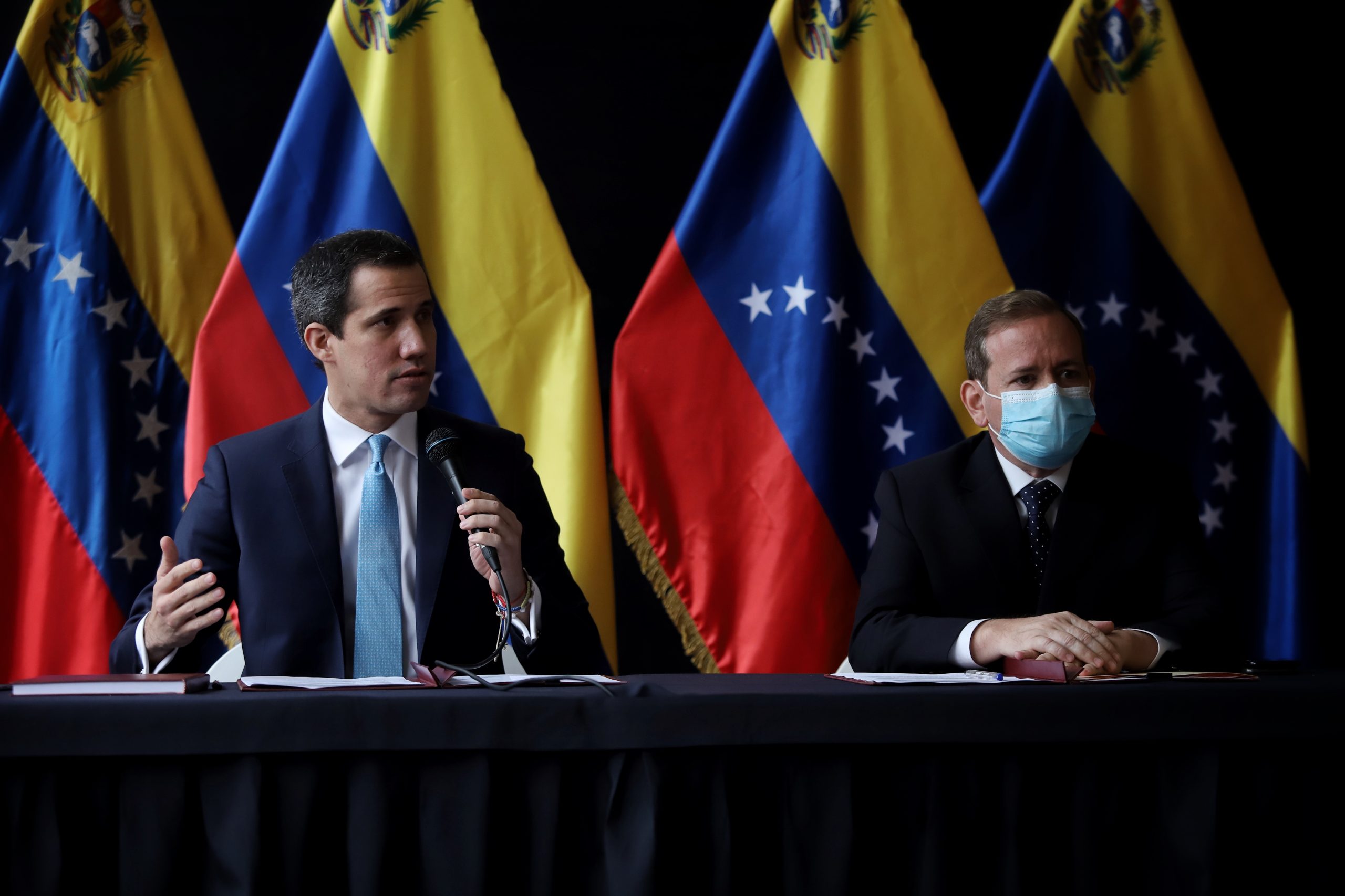 Presidencia interina elimina tres comisiones y el Centro de Gobierno