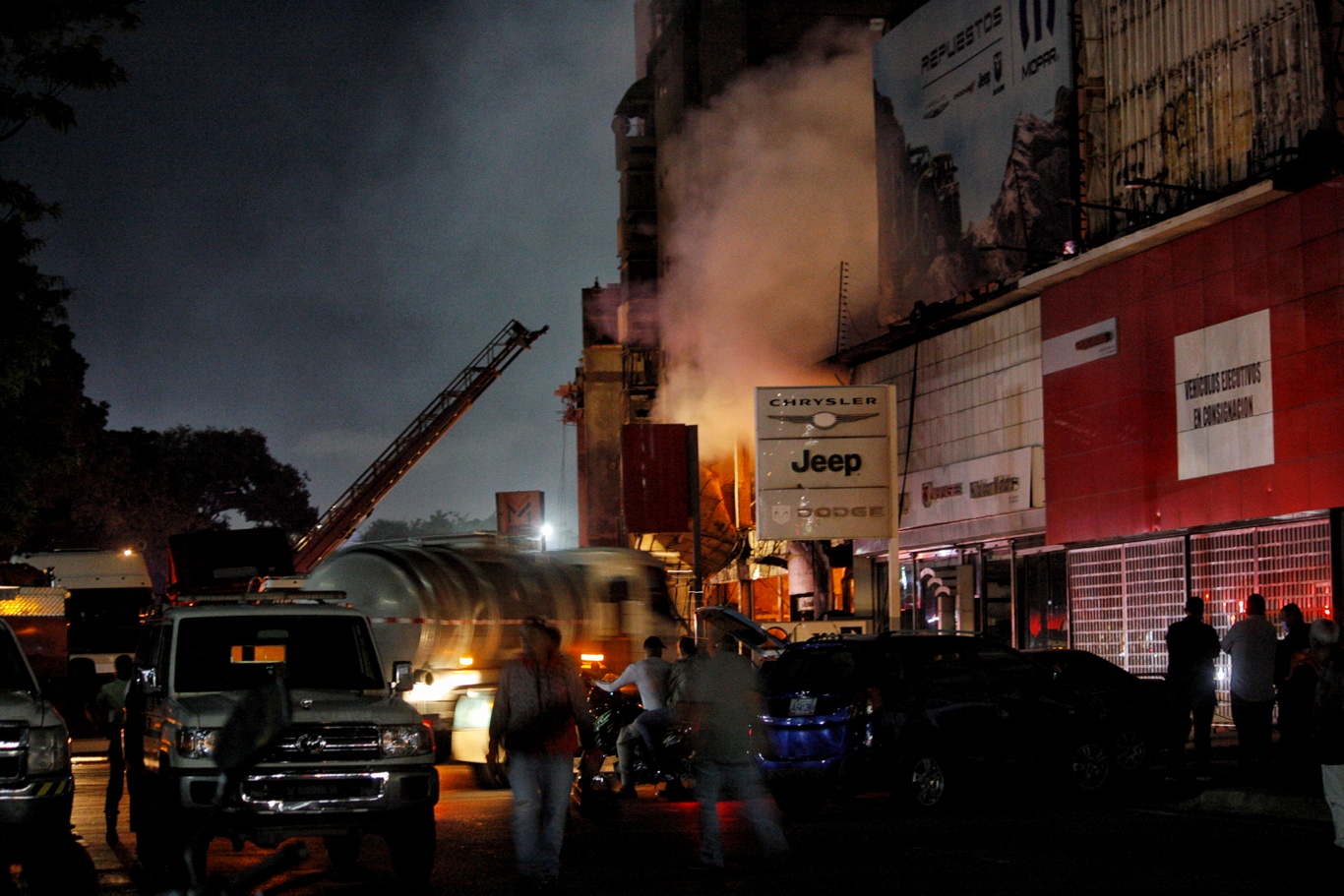 En fotos: así fue el incendio del Cine Città de Bello Monte