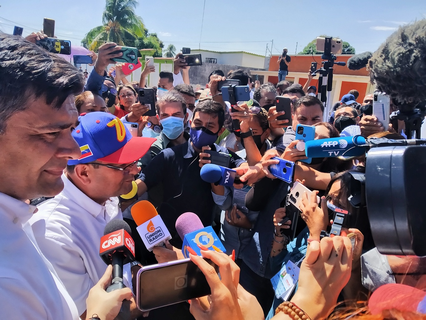 Una Barinas a la expectativa espera las horas para conocer a su nuevo gobernador