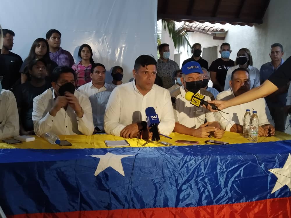 MUD exige al chavismo que respete cierre de centros electorales y resultados