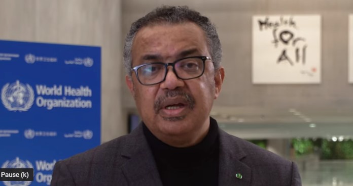 Director de la OMS tiene esperanza de que la pandemia llegue a su fin este 2022