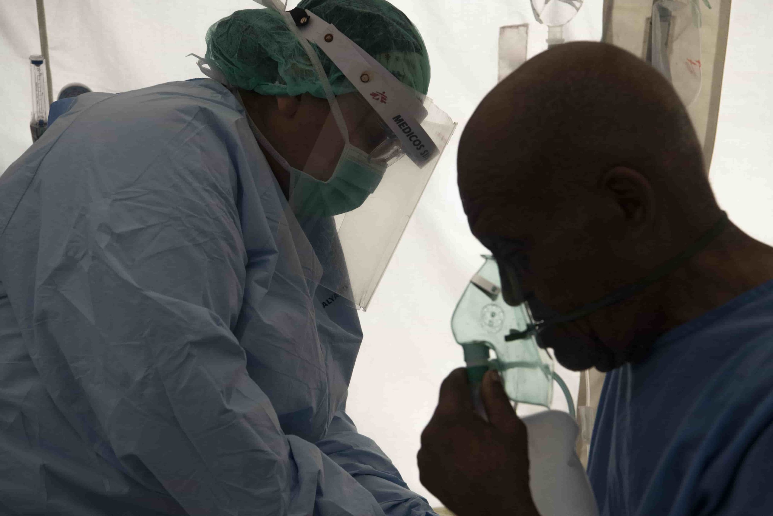 Médicos Sin Fronteras dice que aumentan hospitalizaciones por COVID-19 en Caracas