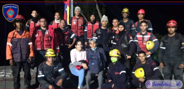 Este cuerpo de seguridad informó que había sido alertado sobre el extravío de dos personas en el Ávila a través del #911 este lunes #21Feb