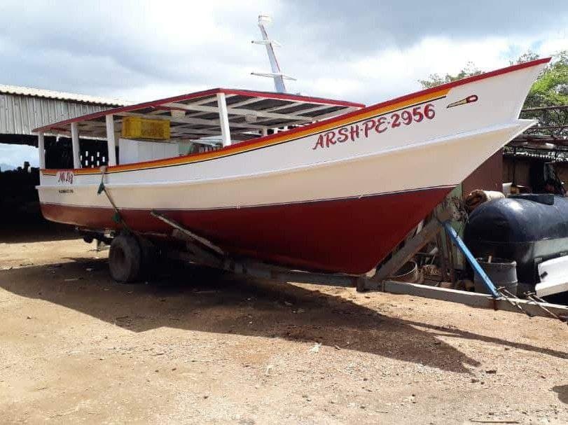 El bote pesquero "Mi Liz", en donde se trasladaban cuatro personas, zarpó el 7 de marzo y debía volver a tierra el pasado 12 de marzo.