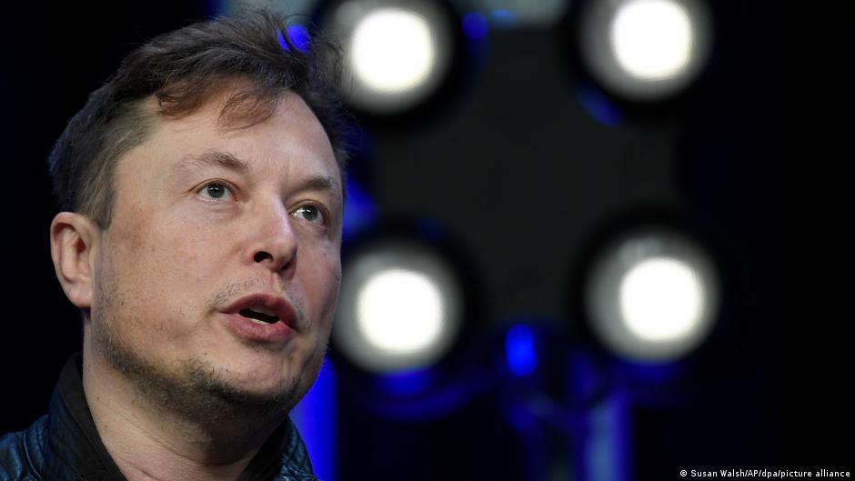 Tarifas, mensajes encriptados y neutralidad: las propuestas recientes de Elon Musk para Twitter