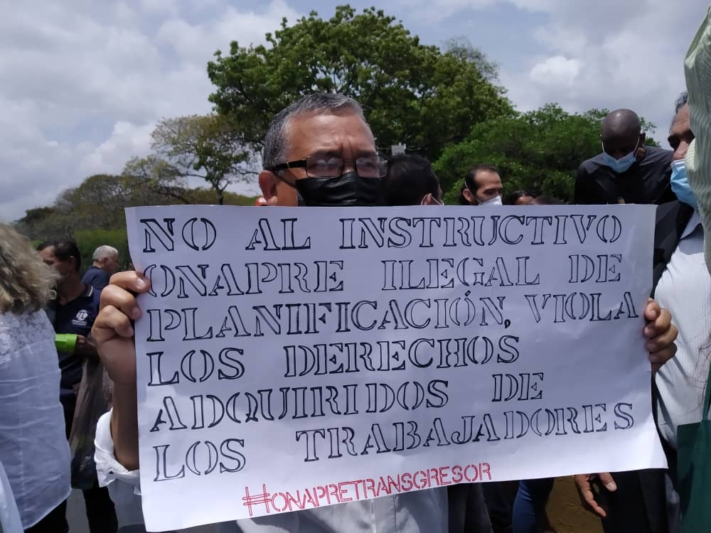 La semana pasada fue anunciado el ajuste del tabulador salarial de los trabajadores universitarios y de educación básica.