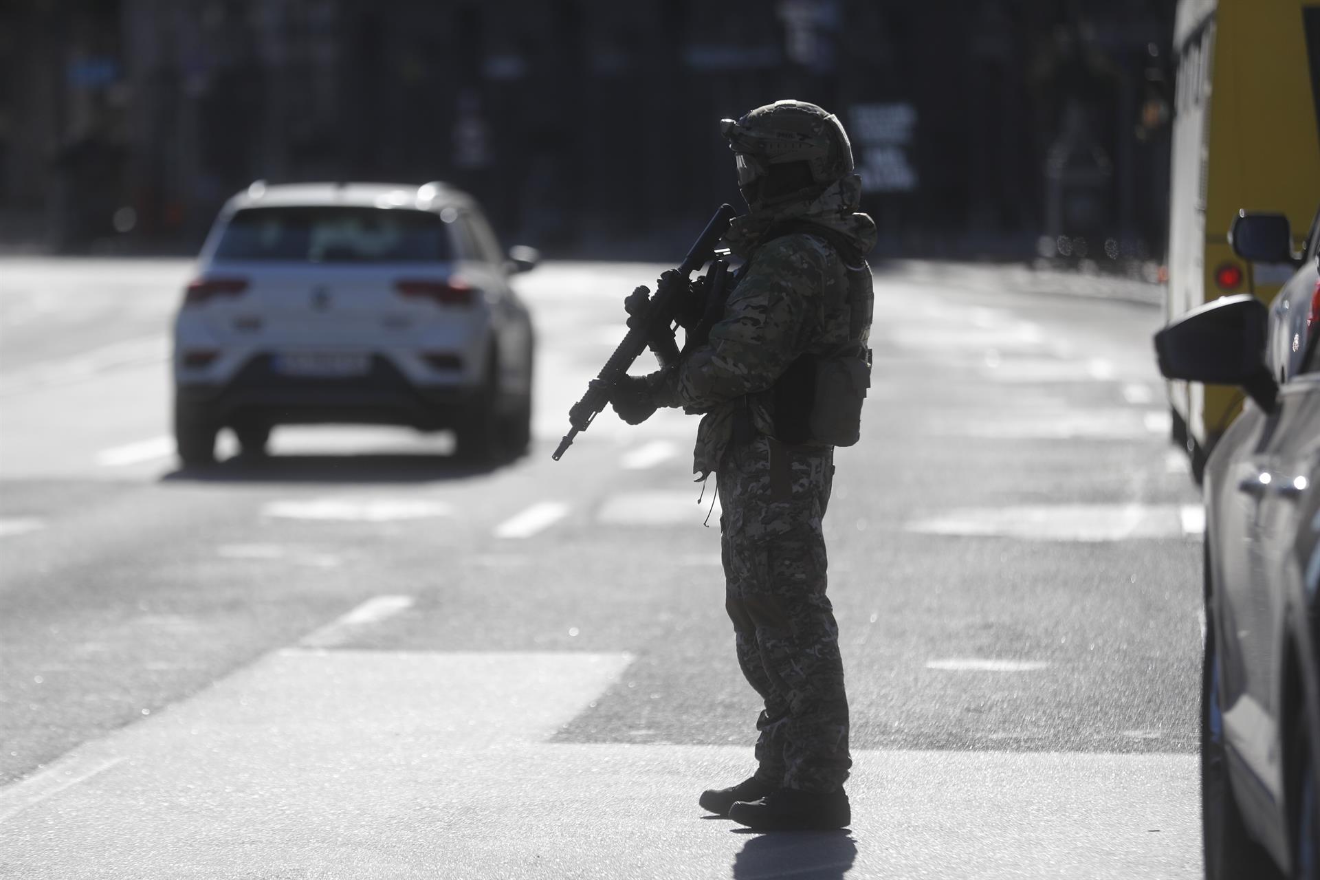 Al menos 4 muertos y 9 heridos en ataque ruso al centro de Járkov
