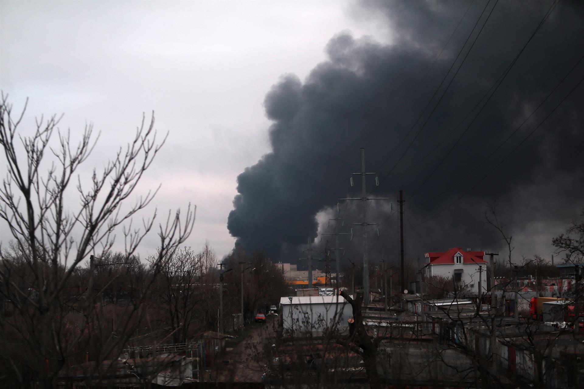 Rusia destruye dos refinerías ucranianas en menos de 24 horas