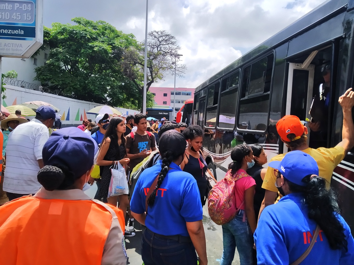 Gasoil a 50 centavos de dólar es inviable para transporte de pasajeros, alerta gremio