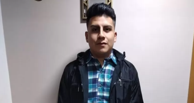 Cristian tenía 21 años cuando dejó Ecuador. La situación económica hacía imposible que pudiera continuar estudiando.