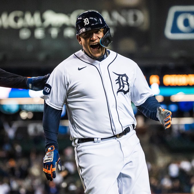 Cabrera pide que coloquen el "Alma llanera" cuando conecte su hit 3 mil