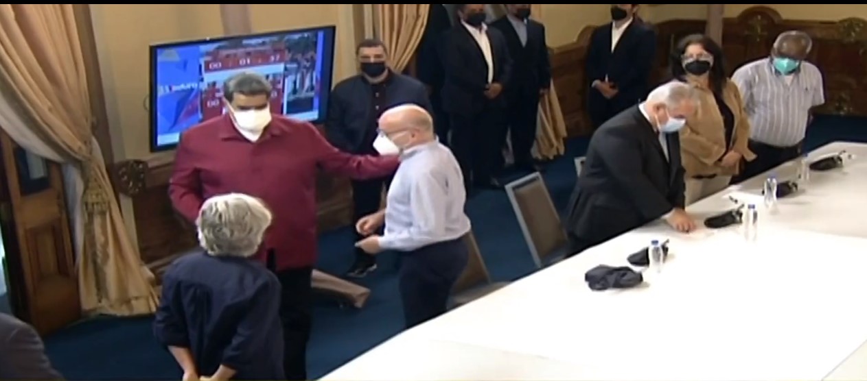 Miembros del Foro Cívico se reúnen con Maduro en Miraflores