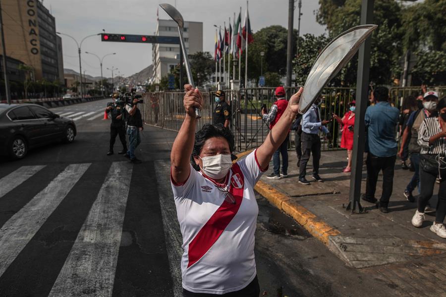Castillo suspende el toque de queda en Lima 7 horas antes de lo previsto