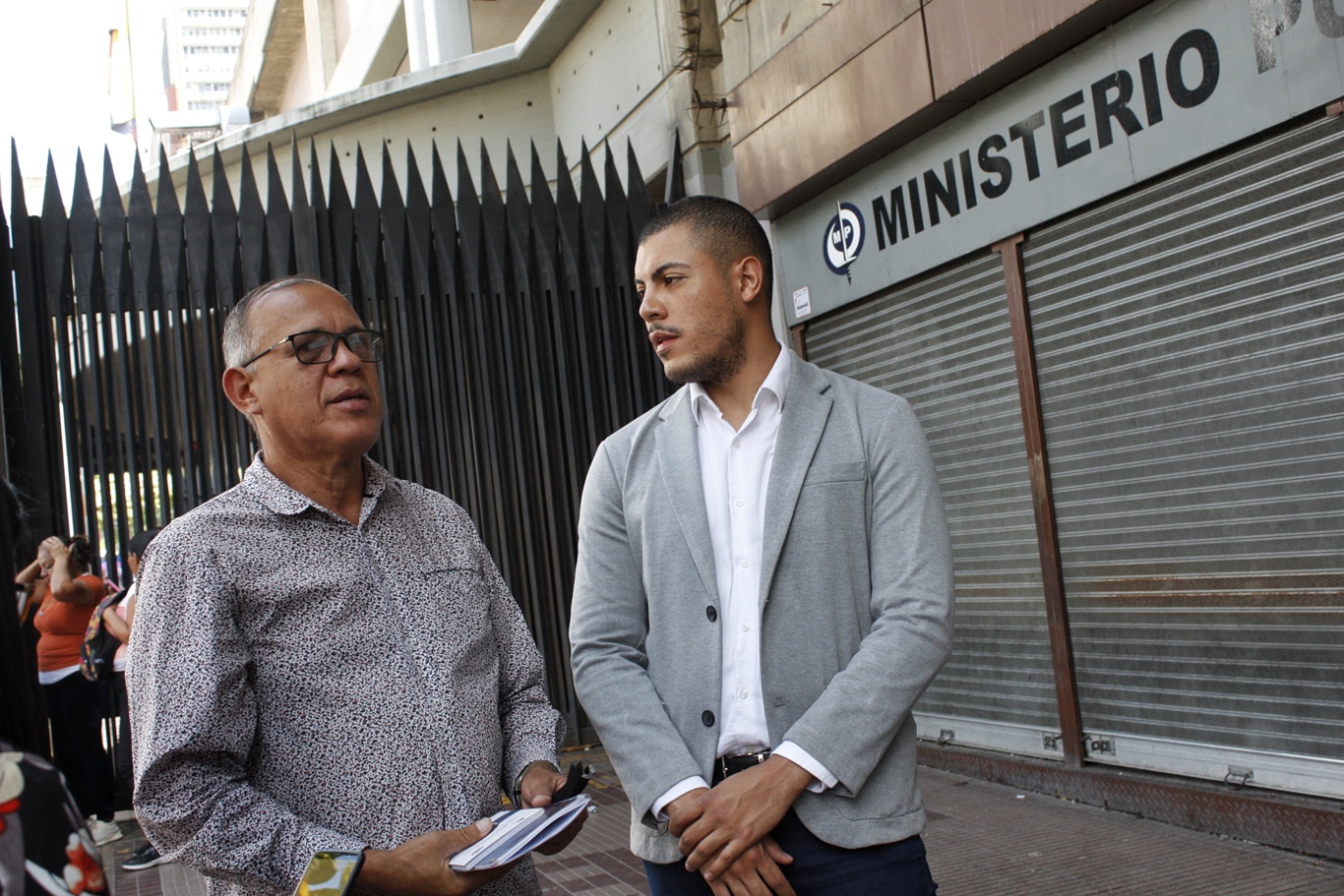 Carlos Debiais García, Saúl Cordero y Yandry Moreno cuentan con ordenes de excarcelación desde abril y marzo, pero siguen presos en Caracas.