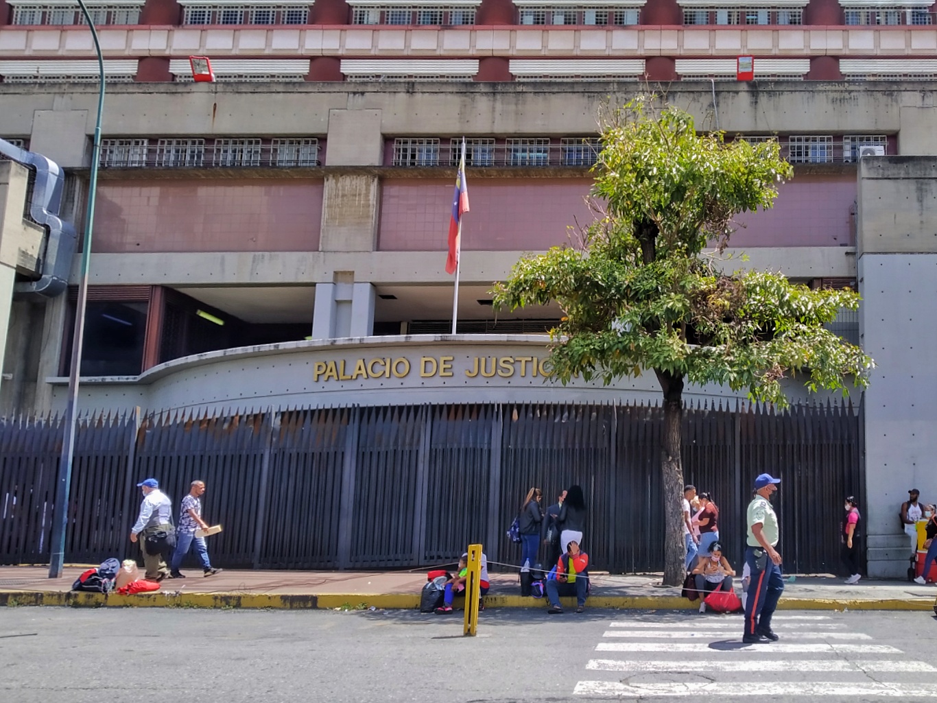Difieren audiencia del periodista Roland Carreño para el 9 de mayo