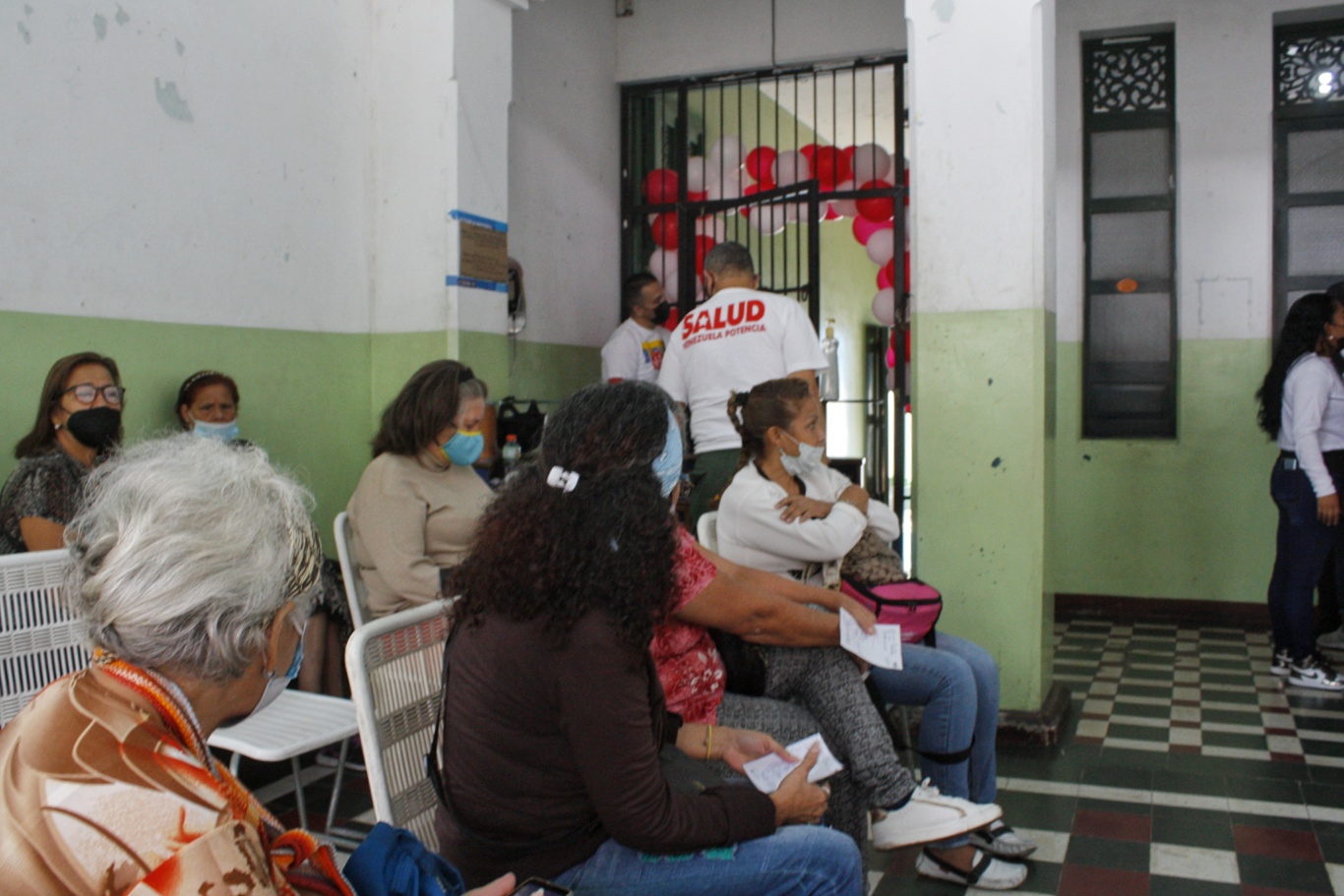 Médicos advierten sobre aumento de casos leves de COVID-19 en Venezuela