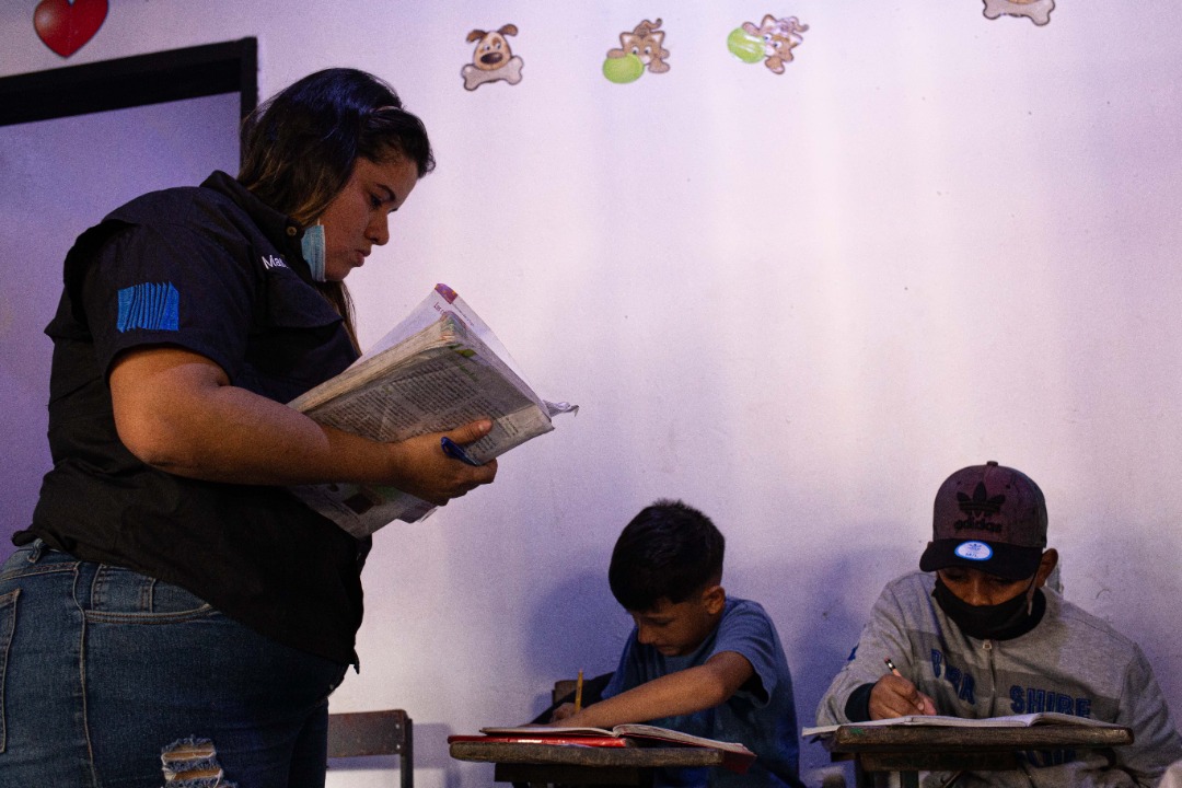 Las tareas dirigidas podrían ser una alternativa educativa ante la crisis del sistema escolar en Venezuela, según Un Estado de Derecho