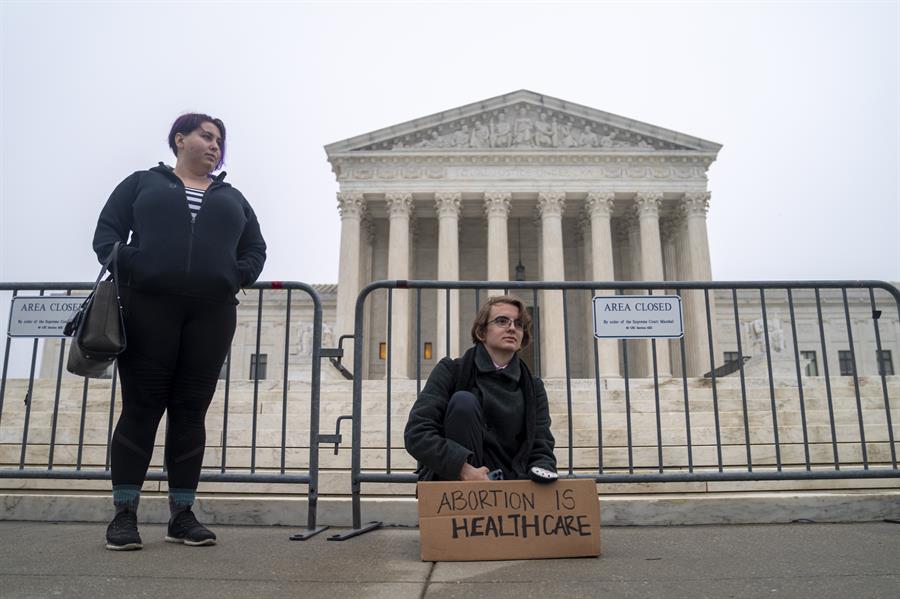 EEUU convulsiona ante el posible fallo que retiraría la protección al aborto