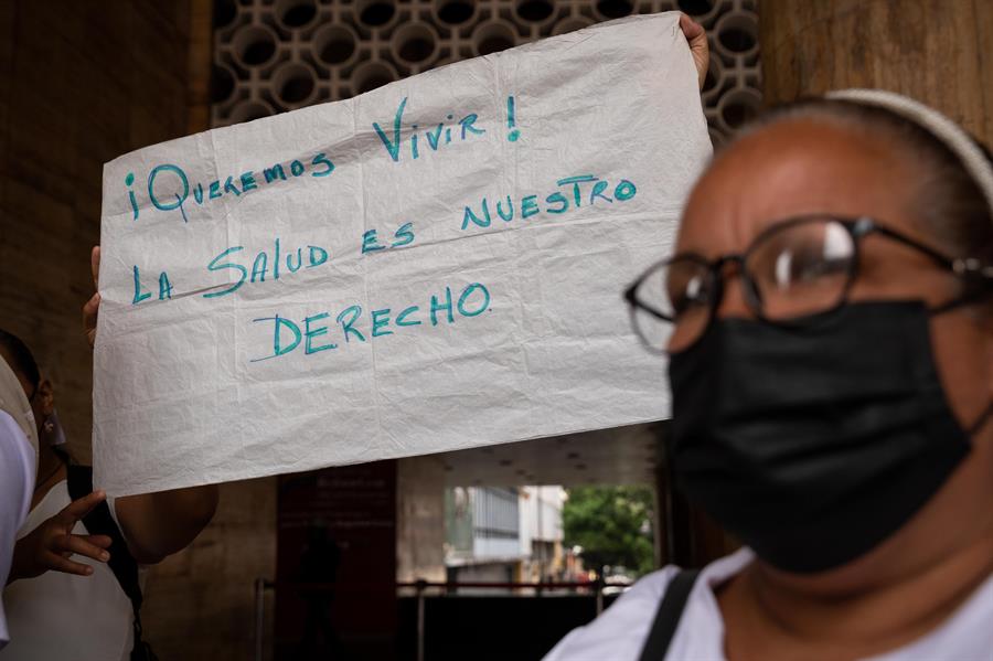 Pacientes oncológicos protestan en Caracas por falta de medicinas y equipos