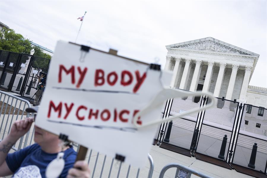 Tribunal de Luisiana bloquea ley que veta el aborto en el estado