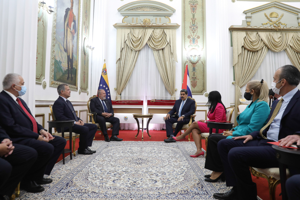 Maduro anuncia "refundación profunda del mapa de cooperación Cuba-Venezuela"