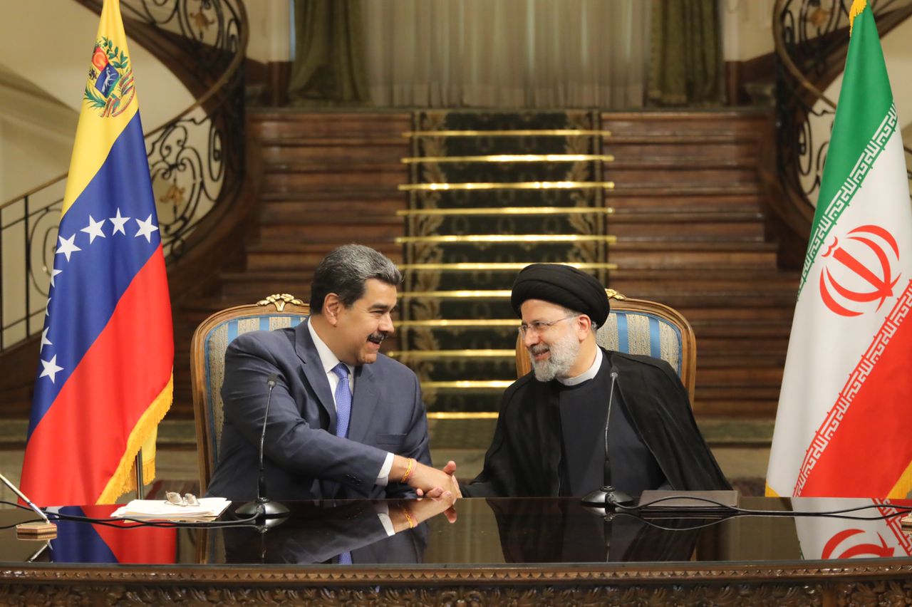 Amistad «indestructible» entre Maduro e Irán: evadir sanciones y enfrentar a EEUU