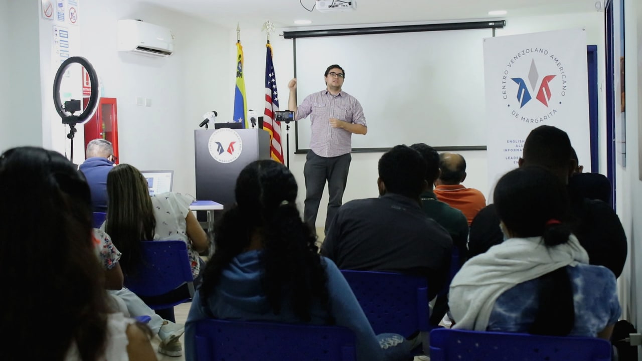 Luis Carlos Díaz: El internet aceleró los procesos del periodismo 