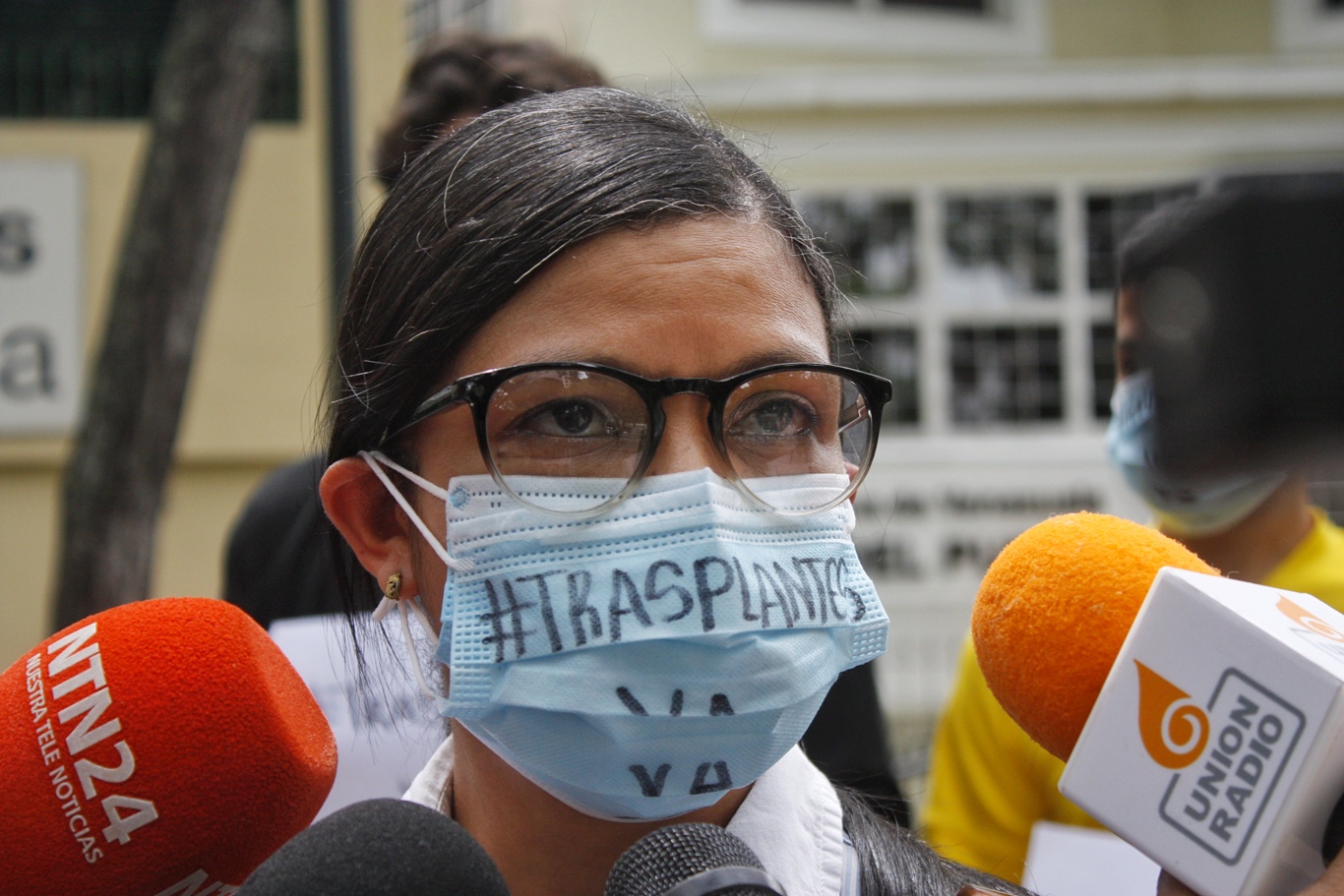 Familias exigen ante la Defensoría del Pueblo que reactiven los trasplantes