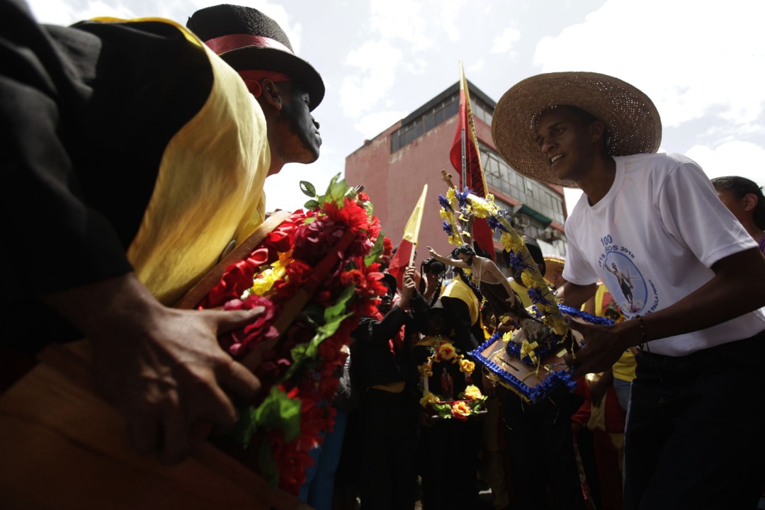 Parranda de San Pedro: entre música y colores celebran en Miranda