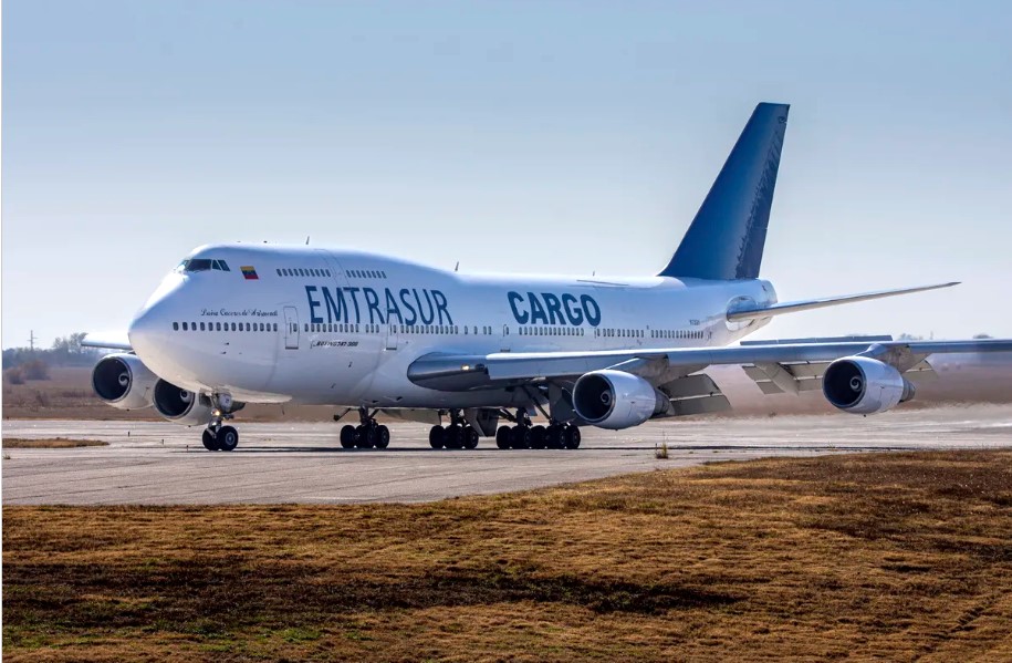 Uruguay dice que actuó "en el marco del derecho" con avión venezolano